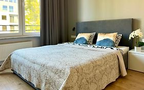 K22 Apart In Warsaw Slawinska 505