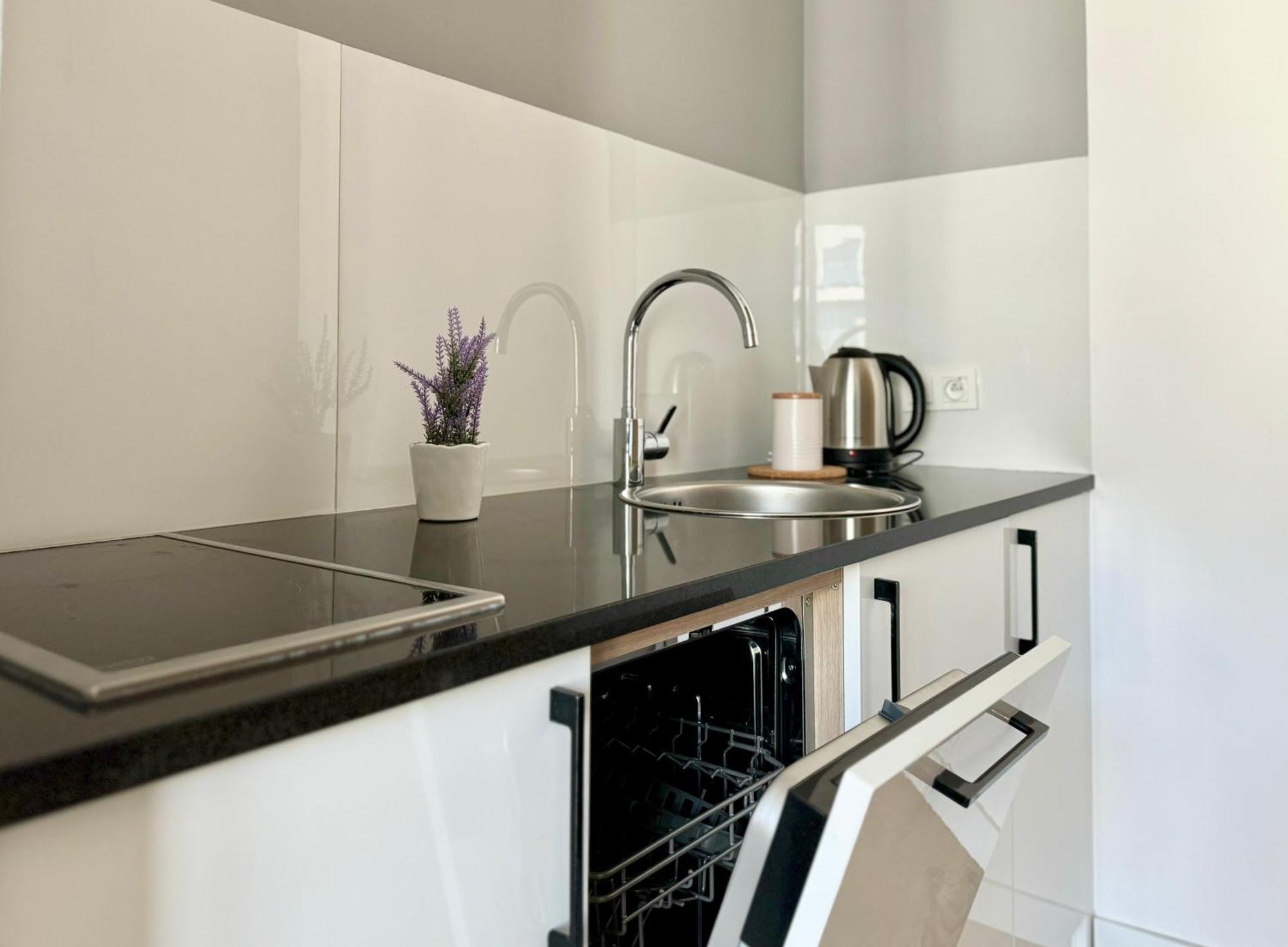 Апартаменты K22 Apart In Warsaw Slawinska 505 Экстерьер фото
