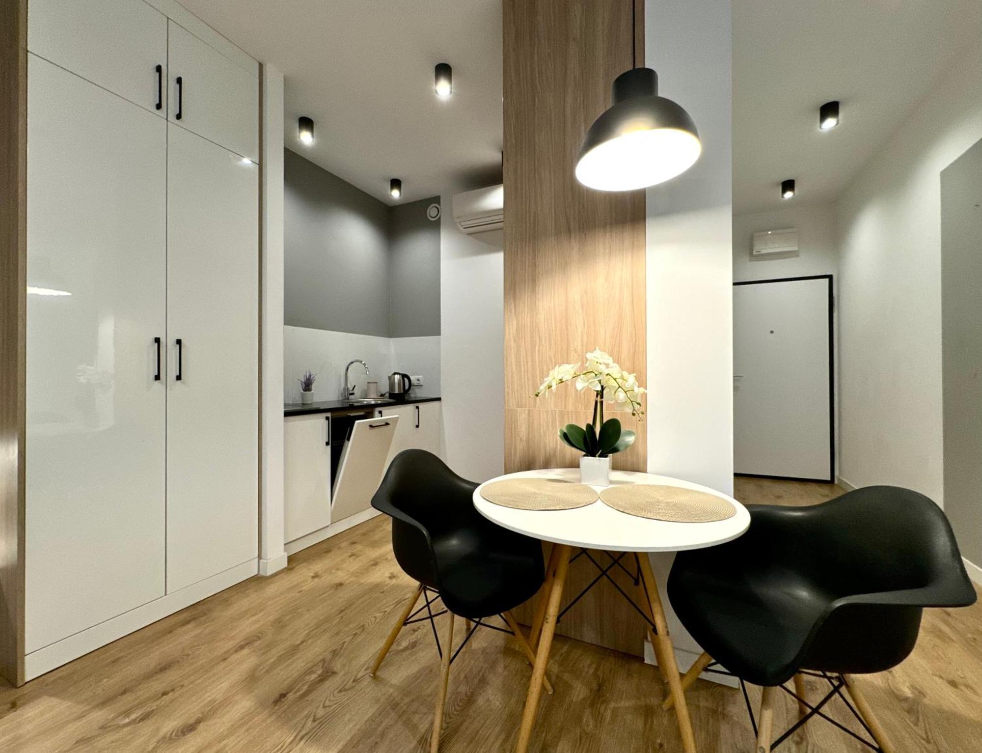 Апартаменты K22 Apart In Warsaw Slawinska 505 Экстерьер фото